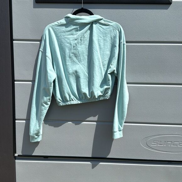 Mint Green Cropped Pullover - Long Sleeve - Excellent Condition - Womens Small - Picture 3 of 3